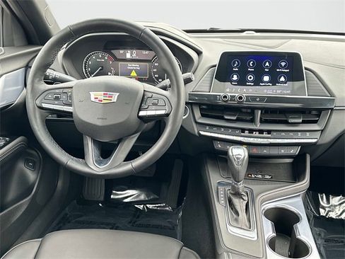 Used 2025 Cadillac CT4 Premium Luxury image 2