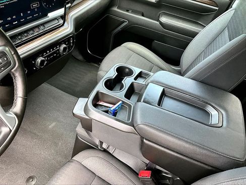 Used 2023 Chevrolet Silverado 1500 LT AWD/4WD image 20