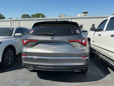 Used 2023 Acura MDX SH-AWD w/ Technology Package image 2