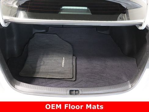 Certified 2023 Toyota Corolla LE image 28