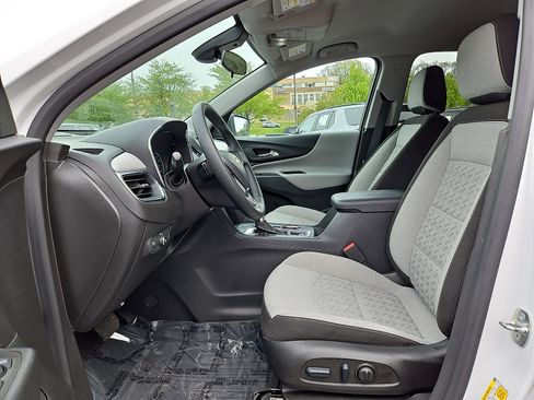 Used 2024 Chevrolet Equinox LT w/ LPO, Floor Liner Package AWD/4WD image 13