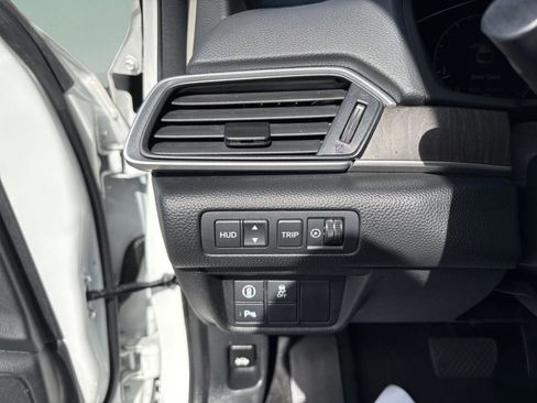 Used 2021 Honda Accord Touring image 14