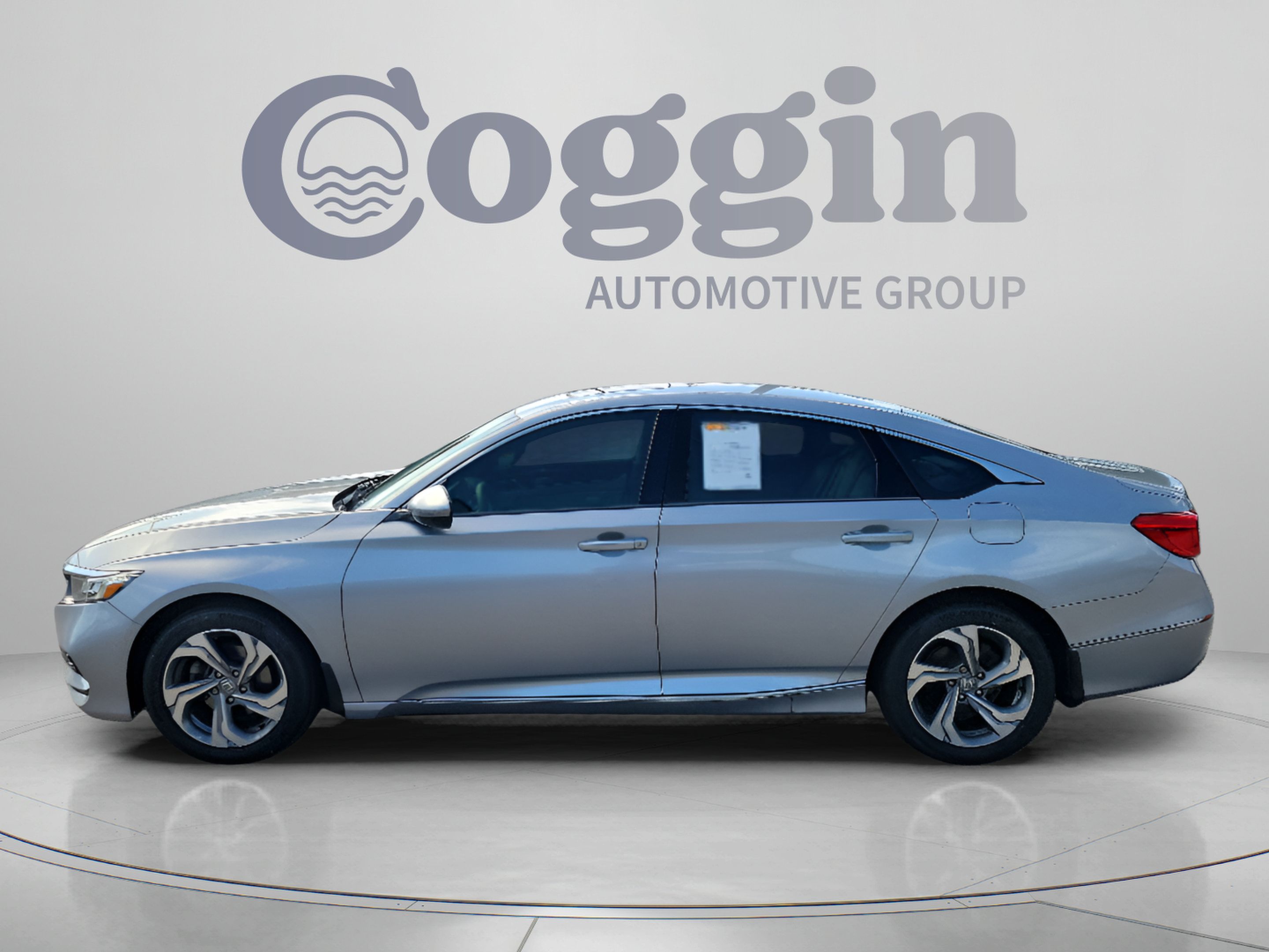 Used 2020 Honda Accord EX image 2