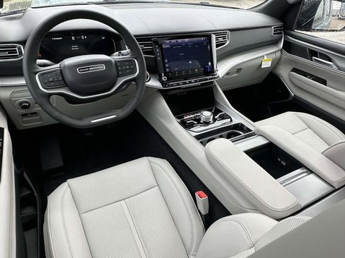 New 2026 Jeep Grand Wagoneer L Limited image 10