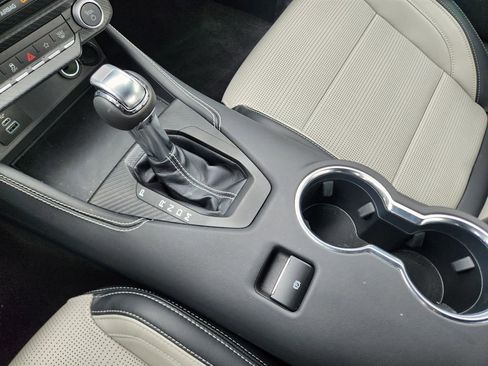 Used 2025 Ford Mustang GT Premium RWD image 27