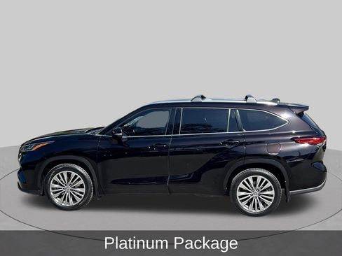 Used 2021 Toyota Highlander Platinum AWD/4WD image 3