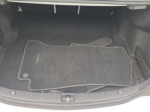 Used 2019 Mercedes-Benz C 300 4MATIC Sedan image 9