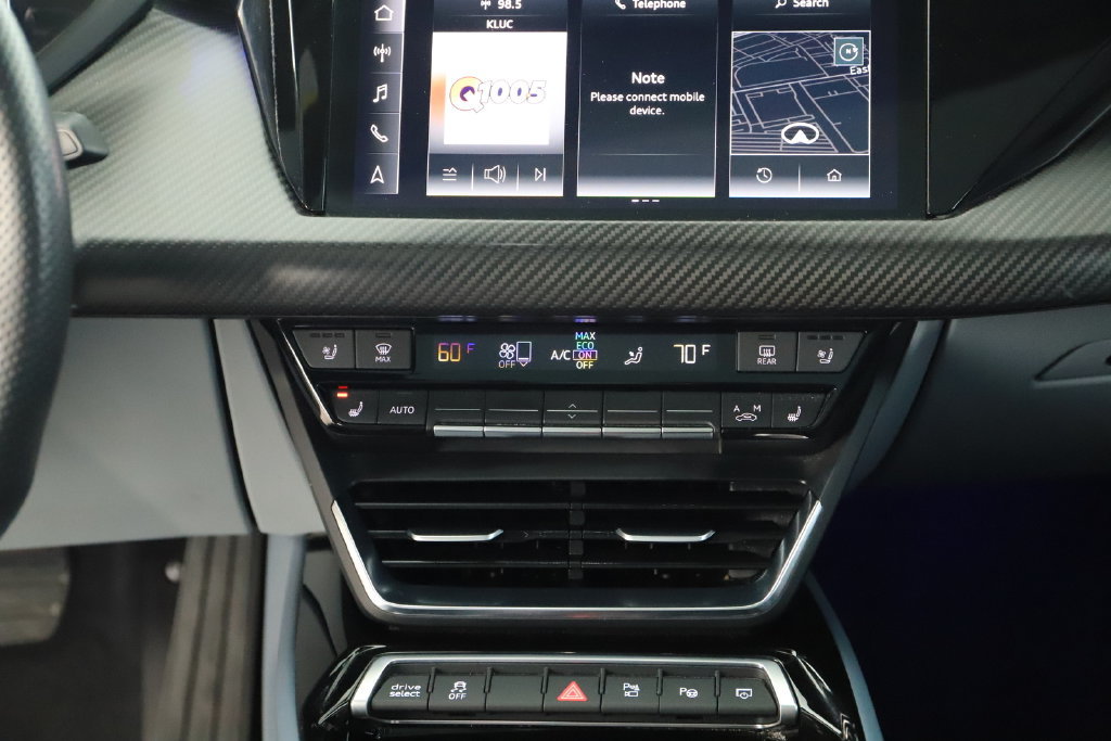 Used 2022 Audi e-tron GT Prestige AWD/4WD image 20