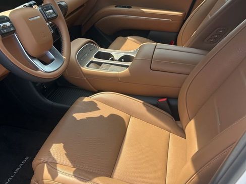 Used 2026 Hyundai Palisade Calligraphy image 3