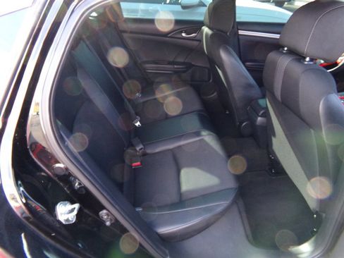 Used 2020 Honda Civic Sport image 7