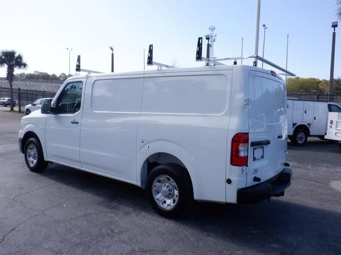 Used 2021 Nissan NV 2500 SV image 3