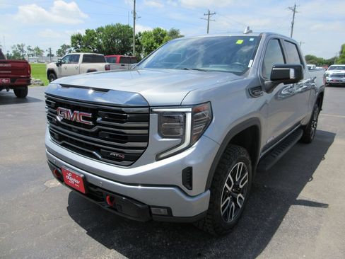 Certified 2024 GMC Sierra 1500 AT4 w/ Technology Package AWD/4WD image 12