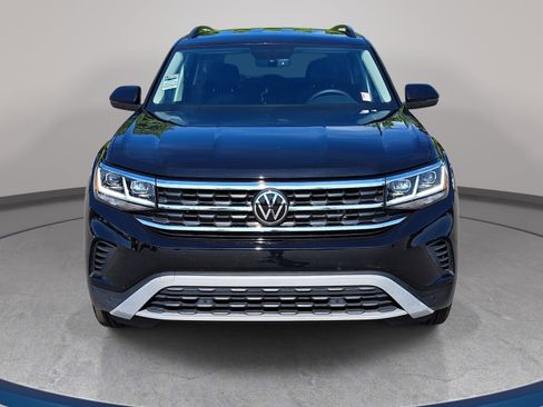 Used 2023 Volkswagen Atlas SE image 2