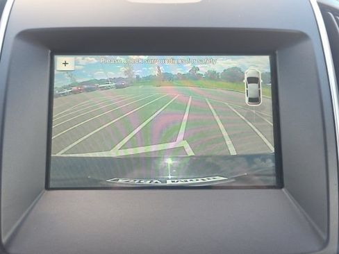 Used 2016 Ford Edge Titanium w/ Equipment Group 301A AWD/4WD image 33