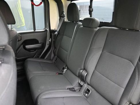 Used 2021 Jeep Gladiator Sport AWD/4WD image 46