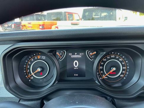 New 2025 Jeep Gladiator Sport image 22