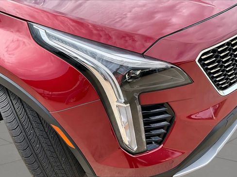 Used 2019 Cadillac XT4 Premium Luxury w/ Cold Weather Package FWD image 27