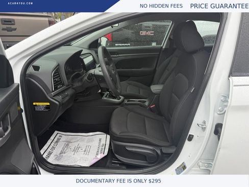 Used 2018 Hyundai Elantra SE image 10