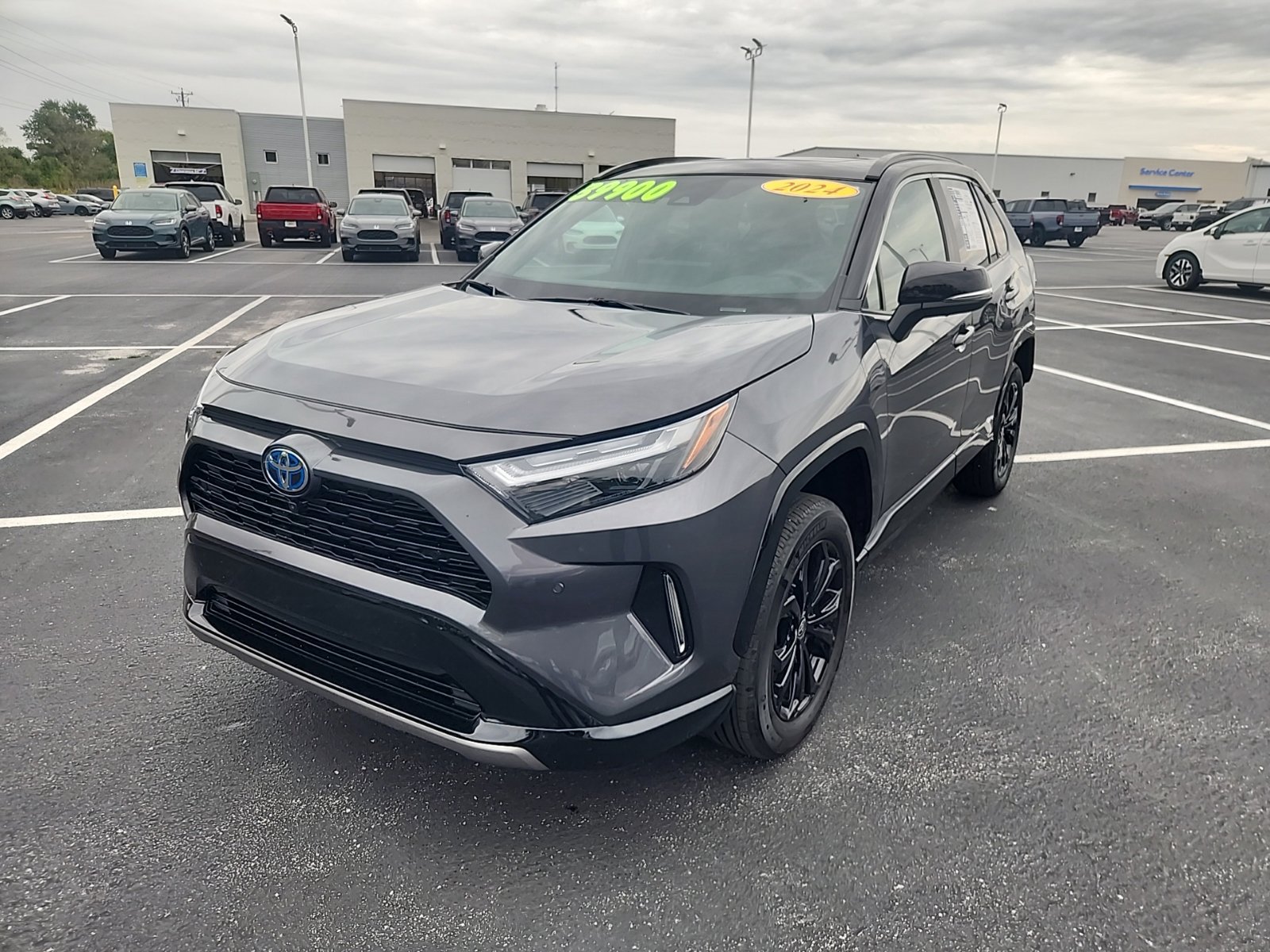 Used 2024 Toyota RAV4 XSE w/ Advanced Technology Package AWD/4WD image 2