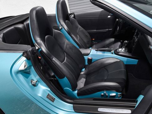 Used 2012 Porsche 911 Cabriolet image 5