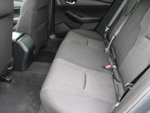 Used 2023 Honda Accord EX image 31