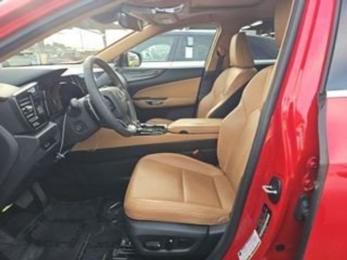 Used 2024 Lexus NX 250 FWD w/ Premium Package image 4