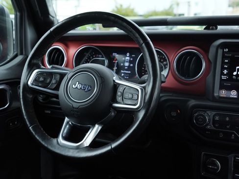 Certified 2020 Jeep Gladiator Rubicon AWD/4WD image 33