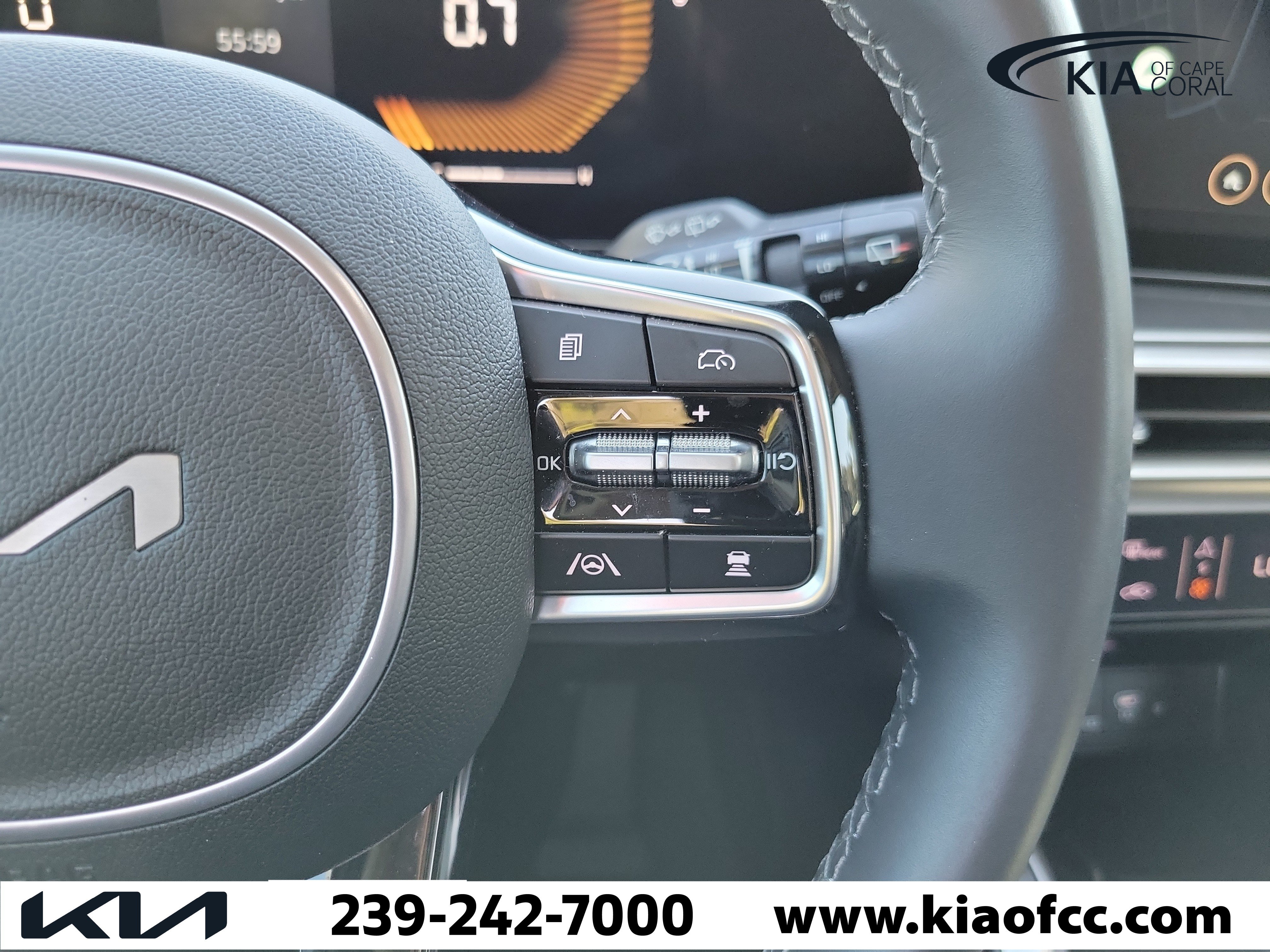 Certified 2024 Kia Sorento S w/ Panoramic Sunroof Package FWD image 23