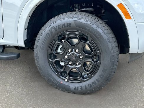 New 2026 Ford Ranger Lariat w/ Black Appearance Package AWD/4WD image 19