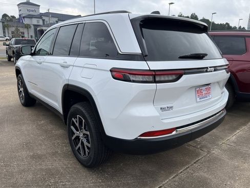 New 2025 Jeep Grand Cherokee Limited image 4