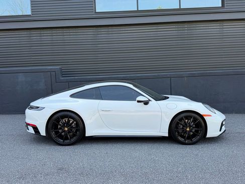 Certified 2022 Porsche 911 Carrera 4 image 11