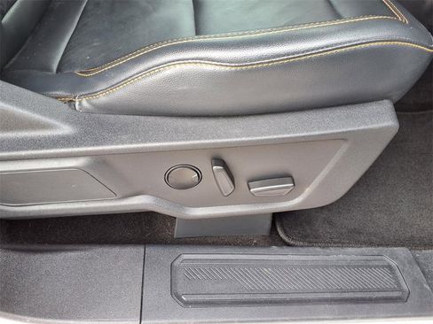 Used 2023 Ford Bronco Badlands image 13