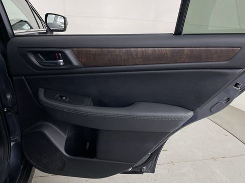 Used 2016 Subaru Outback 2.5i Limited AWD/4WD image 21