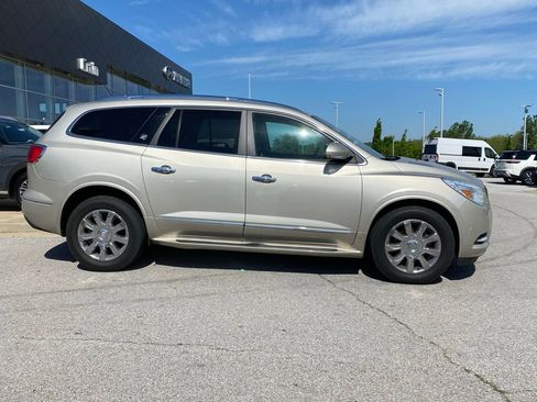Used 2017 Buick Enclave Premium w/ Trailering Package image 8