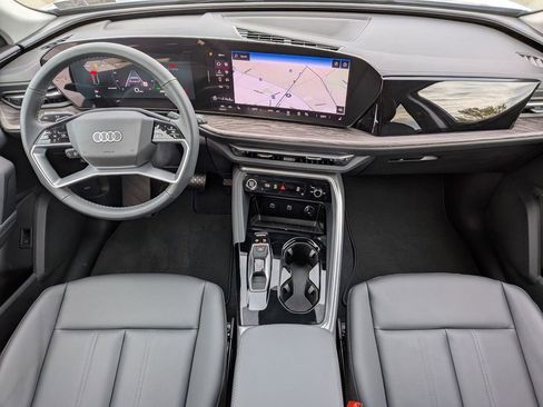 New 2025 Audi Q5 Premium image 13