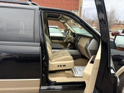 Used 2012 Ford Expedition XLT image 19