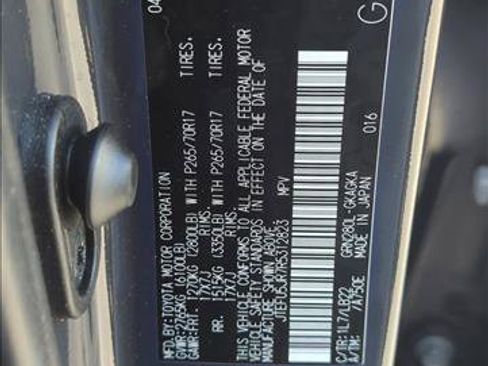 Used 2024 Toyota 4Runner SR5 Premium w/ Moonroof Package RWD image 28