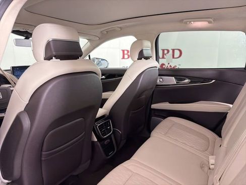 Used 2023 Lincoln Nautilus Black Label AWD/4WD image 14