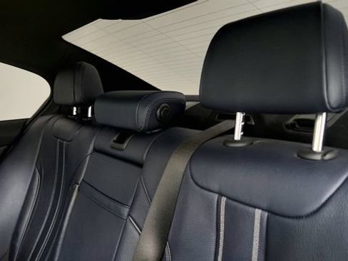 Used 2018 BMW 530e w/ M Sport Package 2 RWD image 44