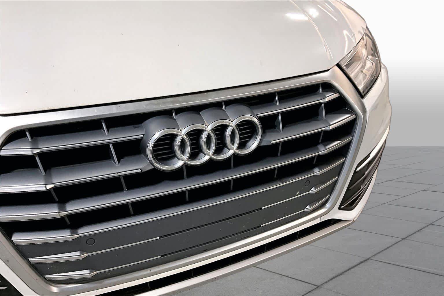 Used 2020 Audi Q5 2.0T Premium Plus w/ Premium Plus Package AWD/4WD image 30