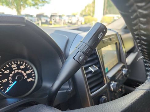 Used 2018 Ford F150 XLT w/ Equipment Group 302A Luxury AWD/4WD image 18