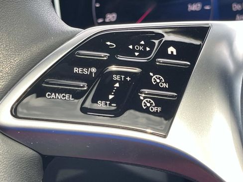 Certified 2025 Mercedes-Benz GLC 300 4MATIC image 25