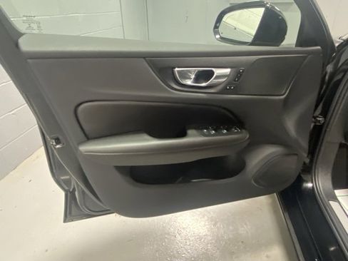 Used 2023 Volvo S60 B5 Core w/ Climate Package image 7