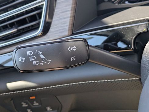 New 2026 Volkswagen Atlas SEL AWD/4WD image 32