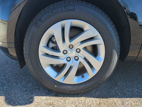 New 2026 Land Rover Range Rover Evoque S image 21