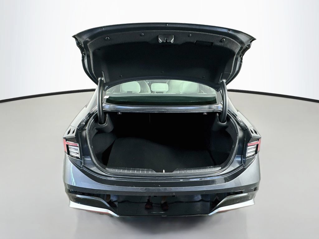Used 2025 Hyundai Sonata SEL FWD image 26