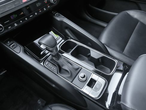 Used 2023 Kia Telluride S w/ S Sunroof Package FWD image 11