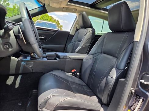 Used 2019 Lexus ES 350 w/ Accessory Package 2 FWD image 9