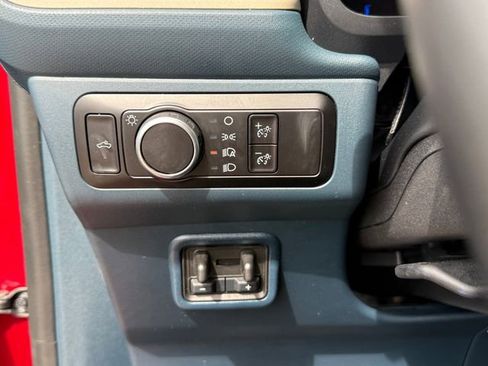 Used 2025 Ford Maverick Lariat w/ 4K Tow Package image 20