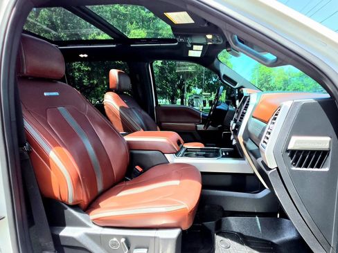 Used 2018 Ford F350 Platinum w/ Platinum Ultimate Package AWD/4WD image 5